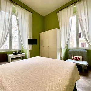Couette-café Meret, Rome